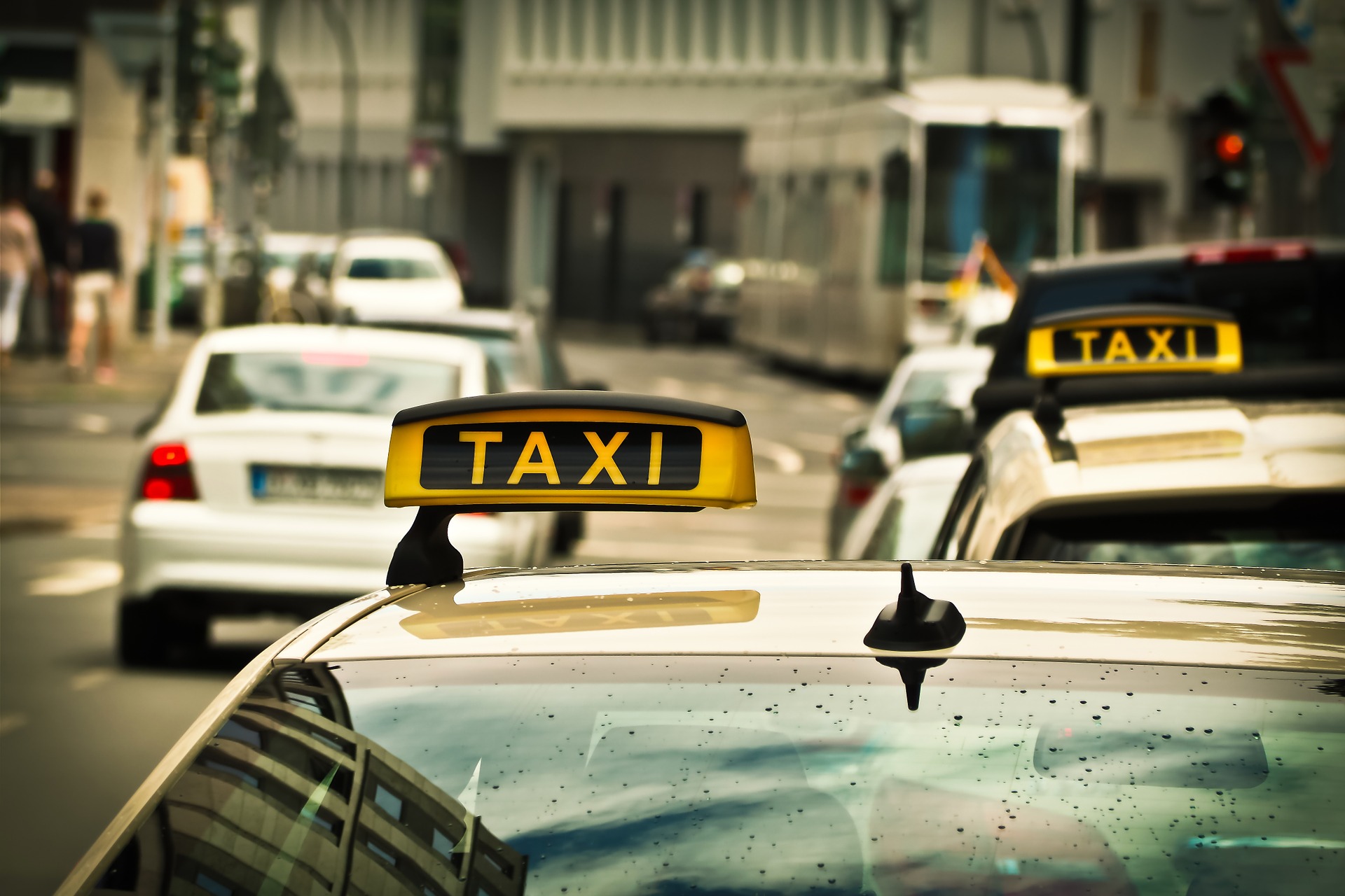 taxi's in een grote stad